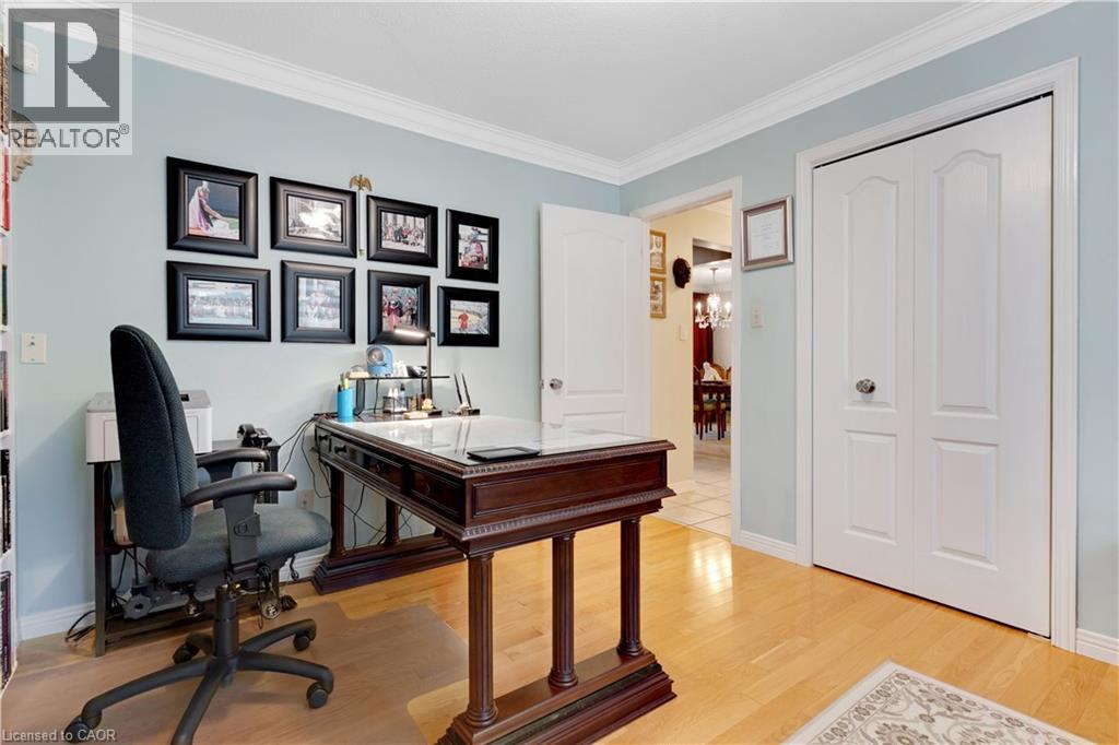 110 GRAND RIDGE Drive - Image 35