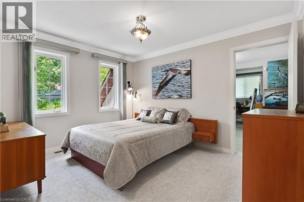 110 GRAND RIDGE Drive - Image 38