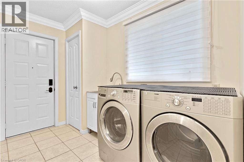 110 GRAND RIDGE Drive - Image 41