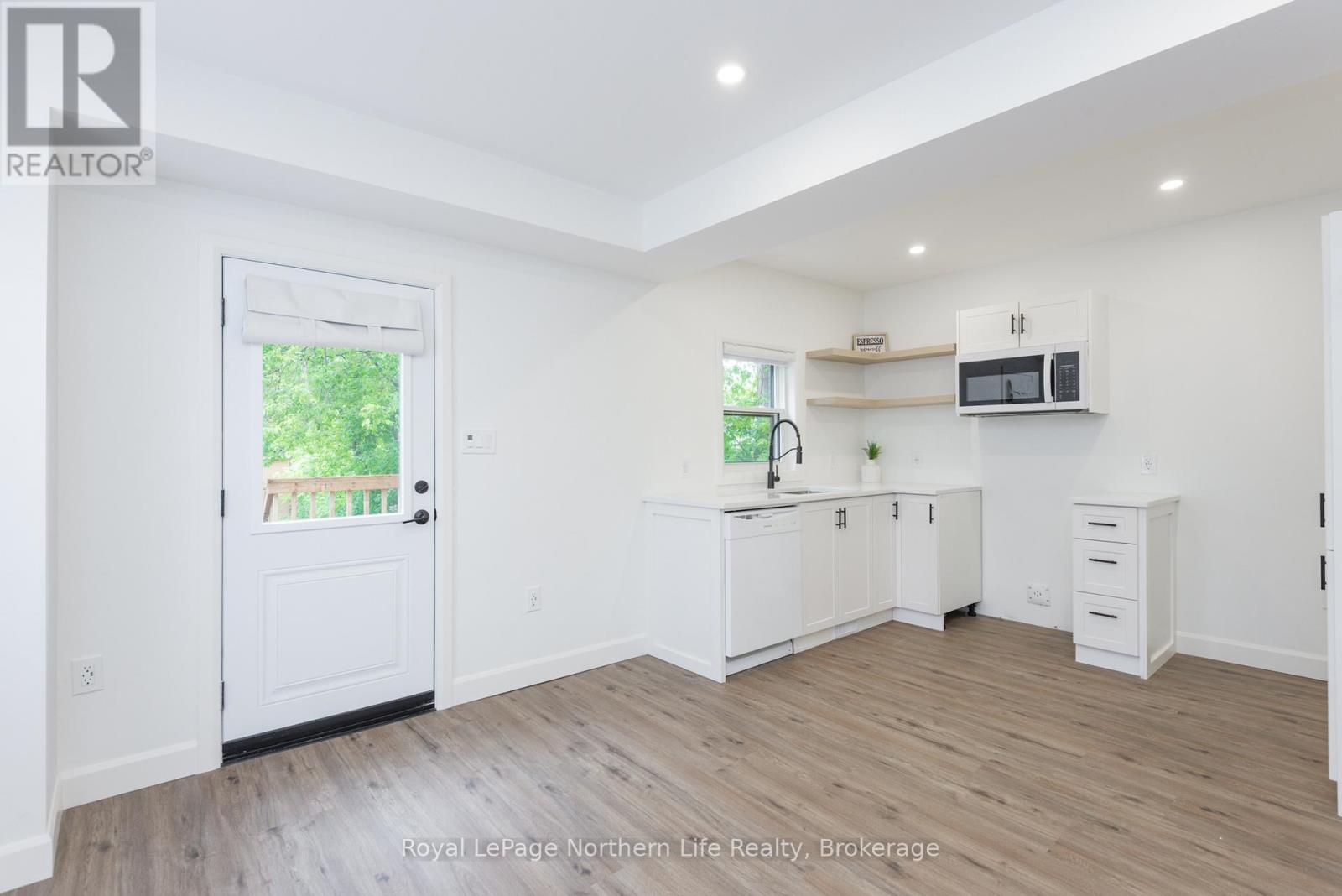 253 SECOND AVENUE W - 11