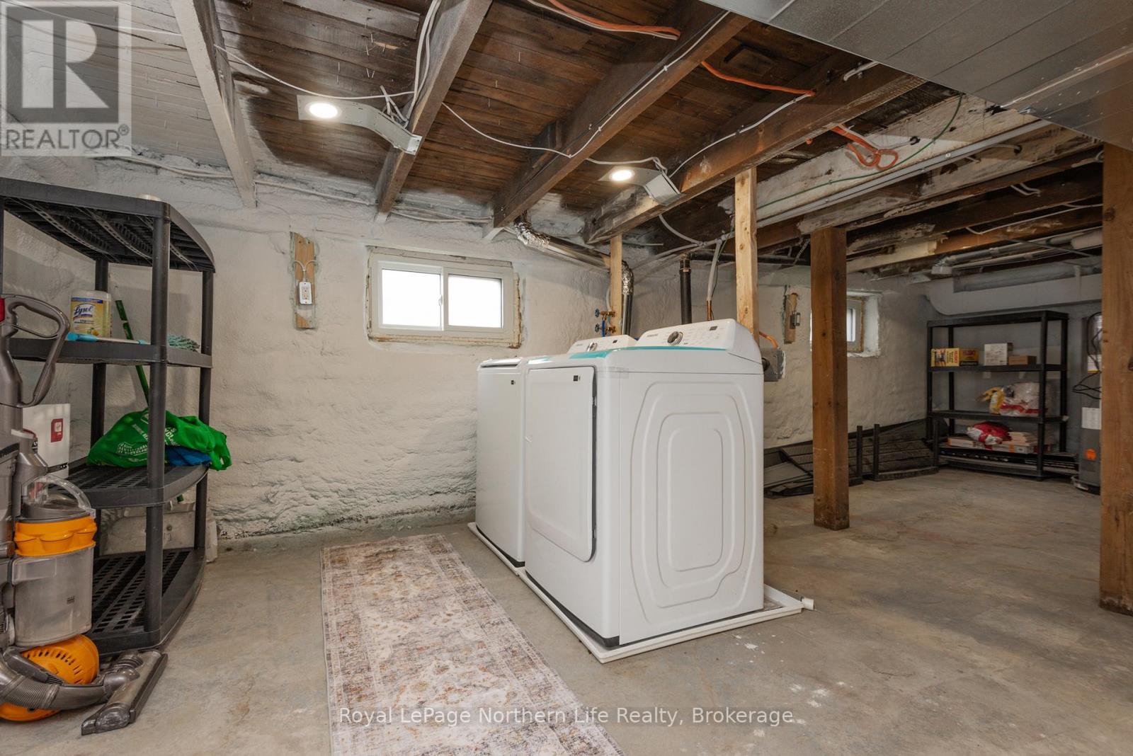 253 SECOND AVENUE W - Image 26