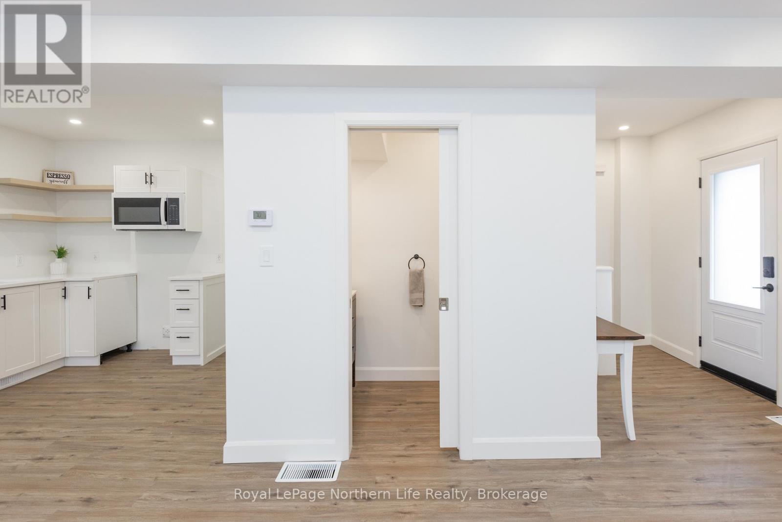 253 SECOND AVENUE W - Image 8