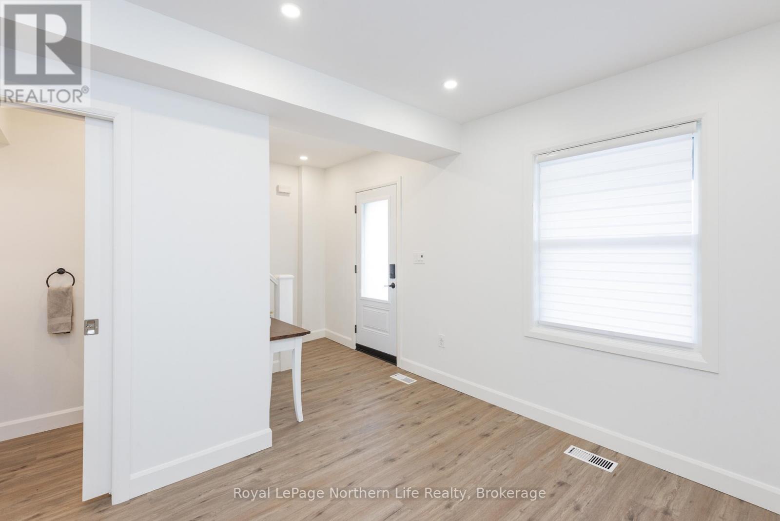 253 SECOND AVENUE W - Image 9