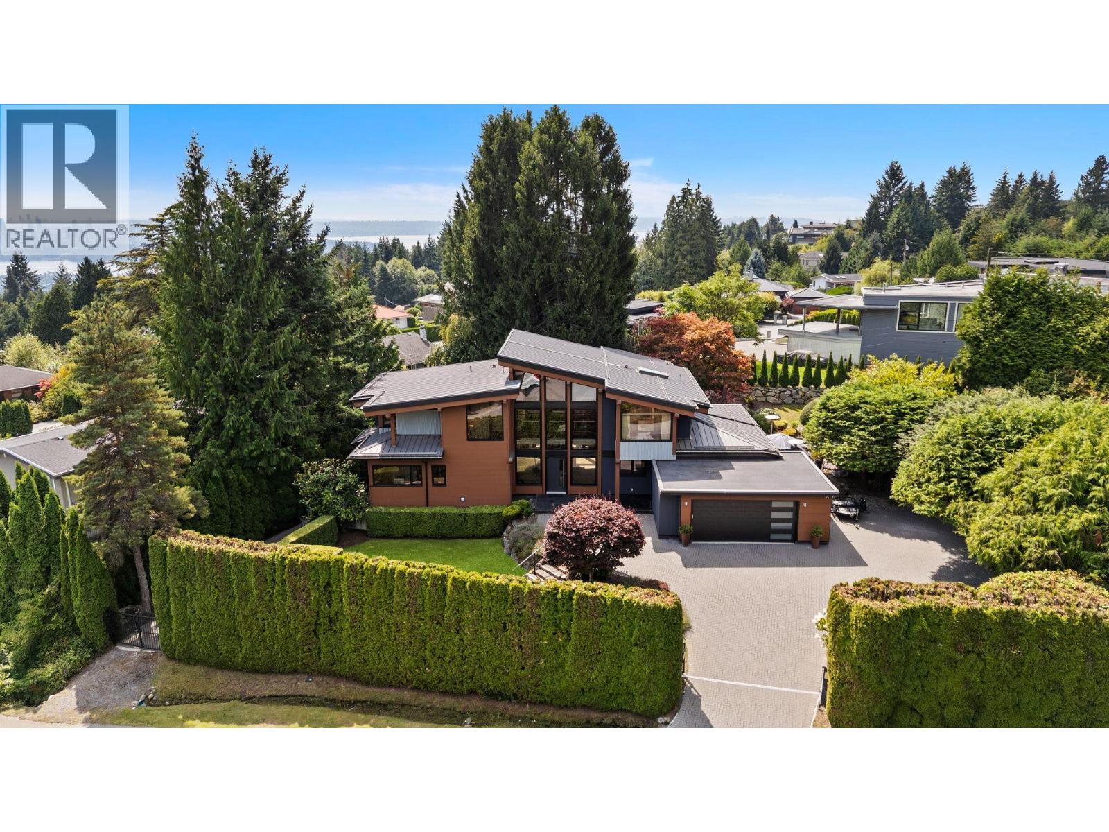 865 ANDOVER CRESCENT