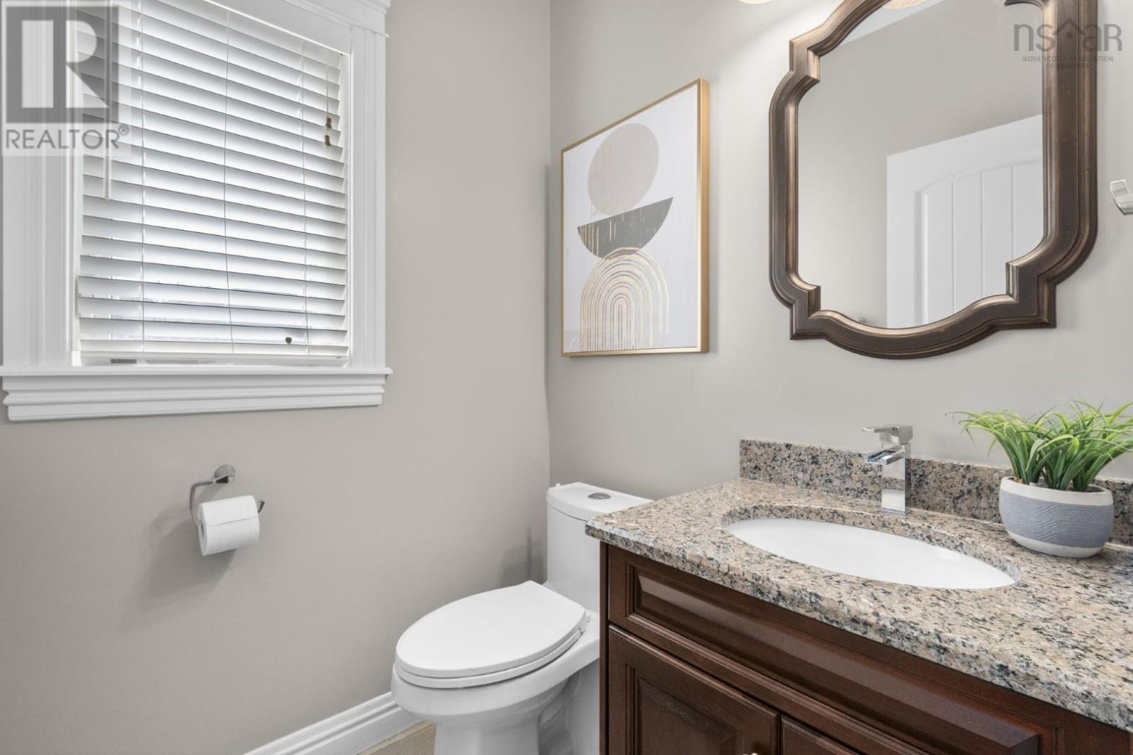 Property 21 of 51 of 182 Voyageur Way