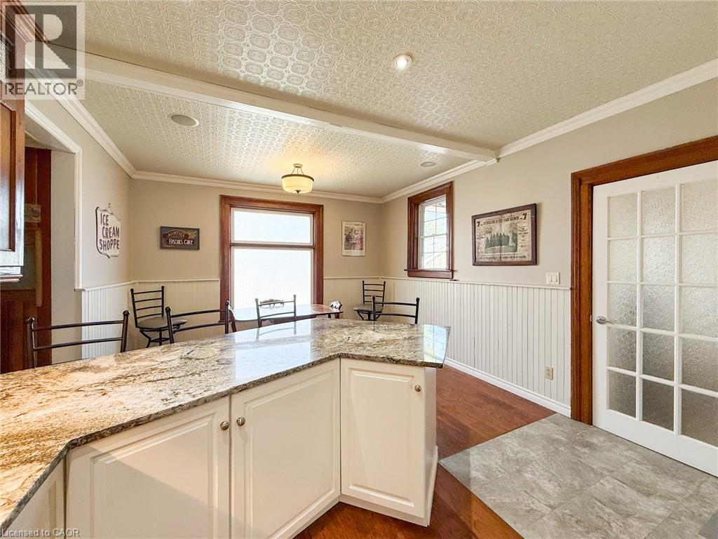 103 MAIN Street S - 29