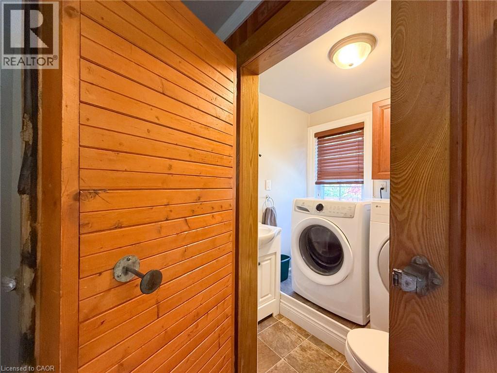103 MAIN Street S - Image 31