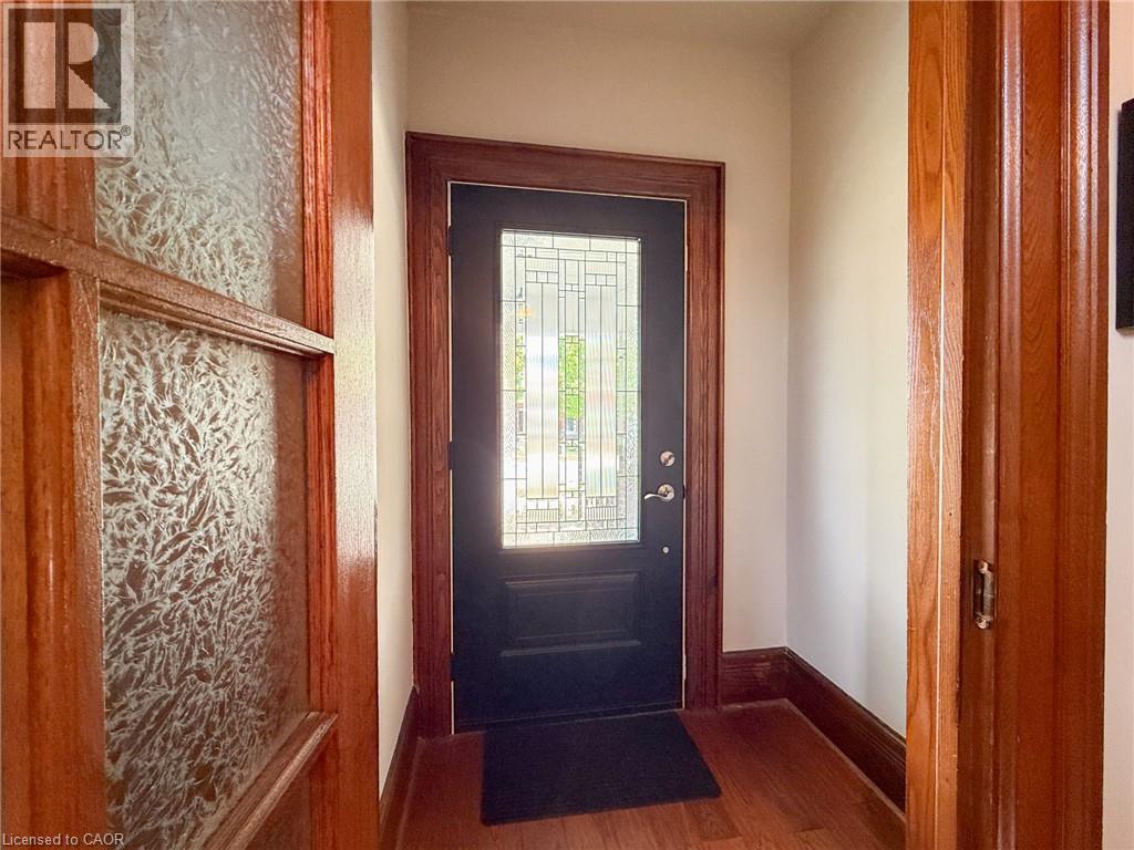 103 MAIN Street S - 8