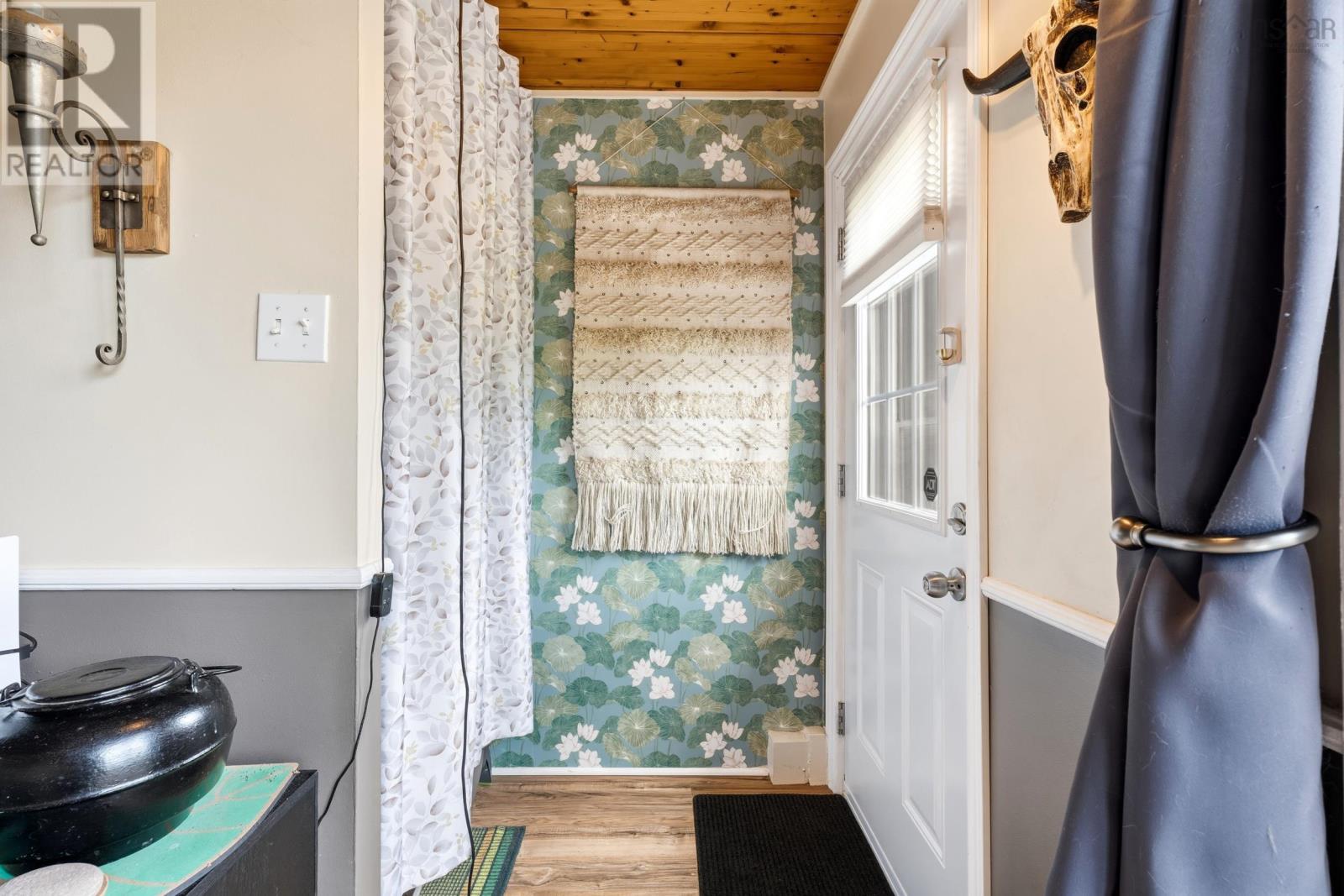 103 Bromley Road - 17