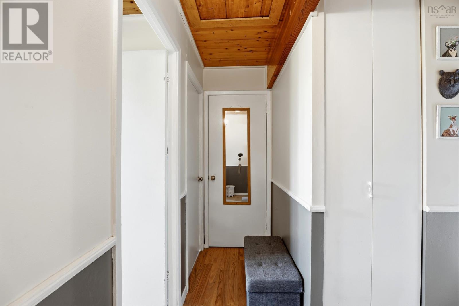 Property 21 of 49 of 103 Bromley Road