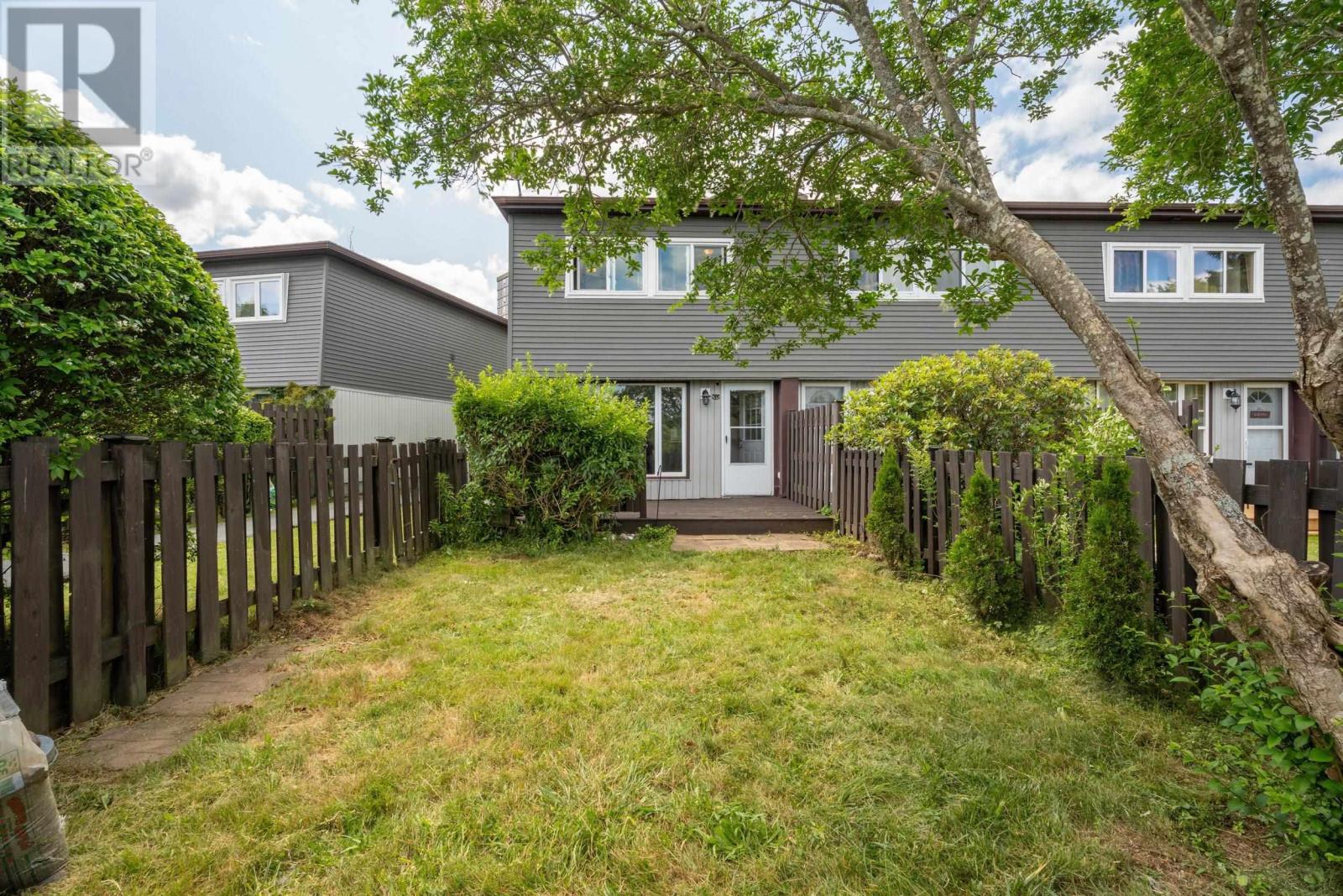 Property 33 of 49 of 103 Bromley Road