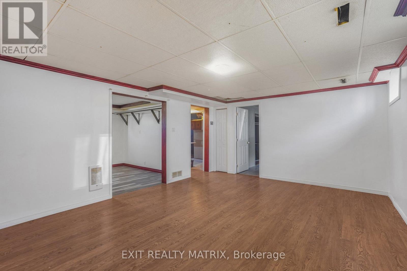 845 CARTIER BOULEVARD - 24