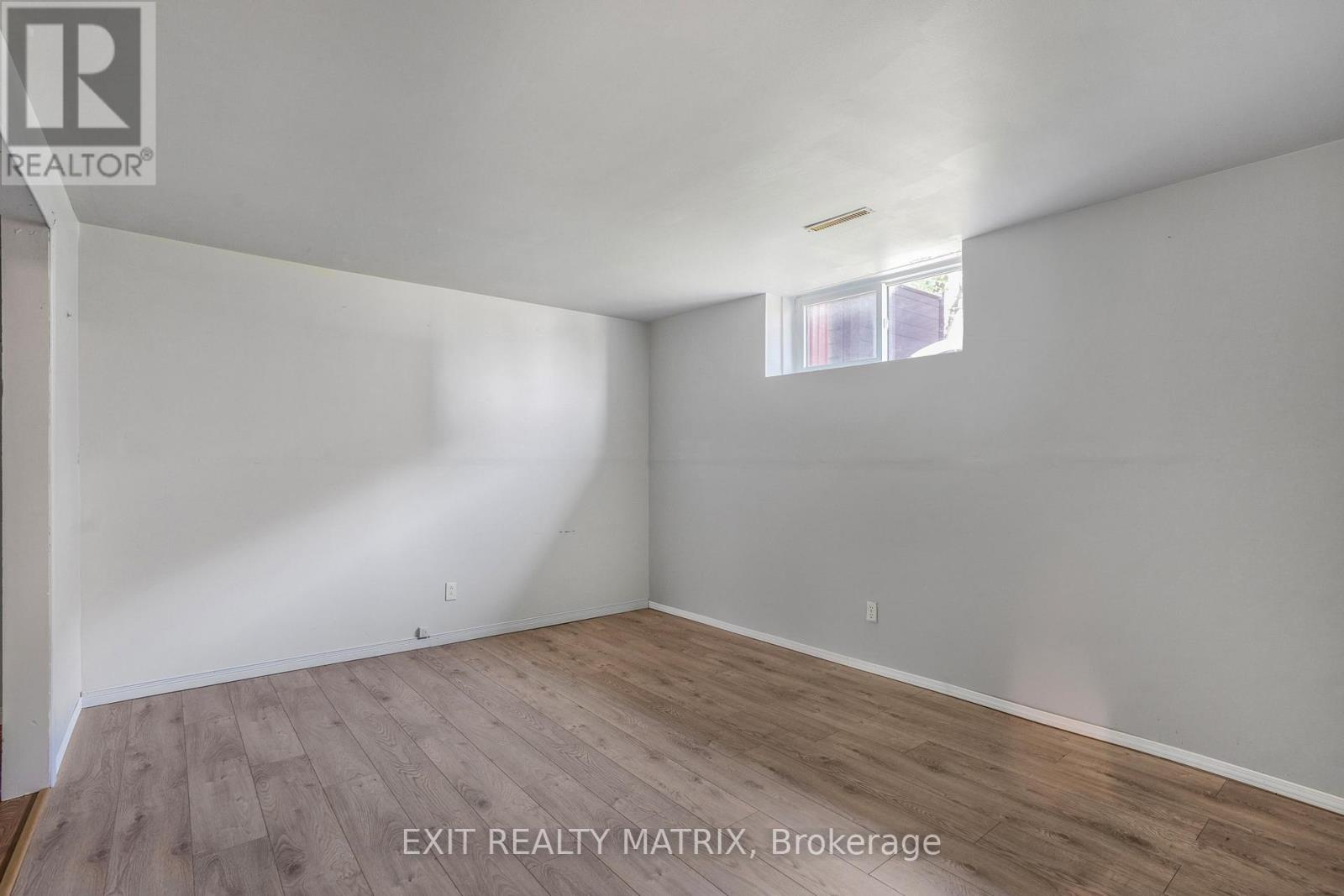845 CARTIER BOULEVARD - 26