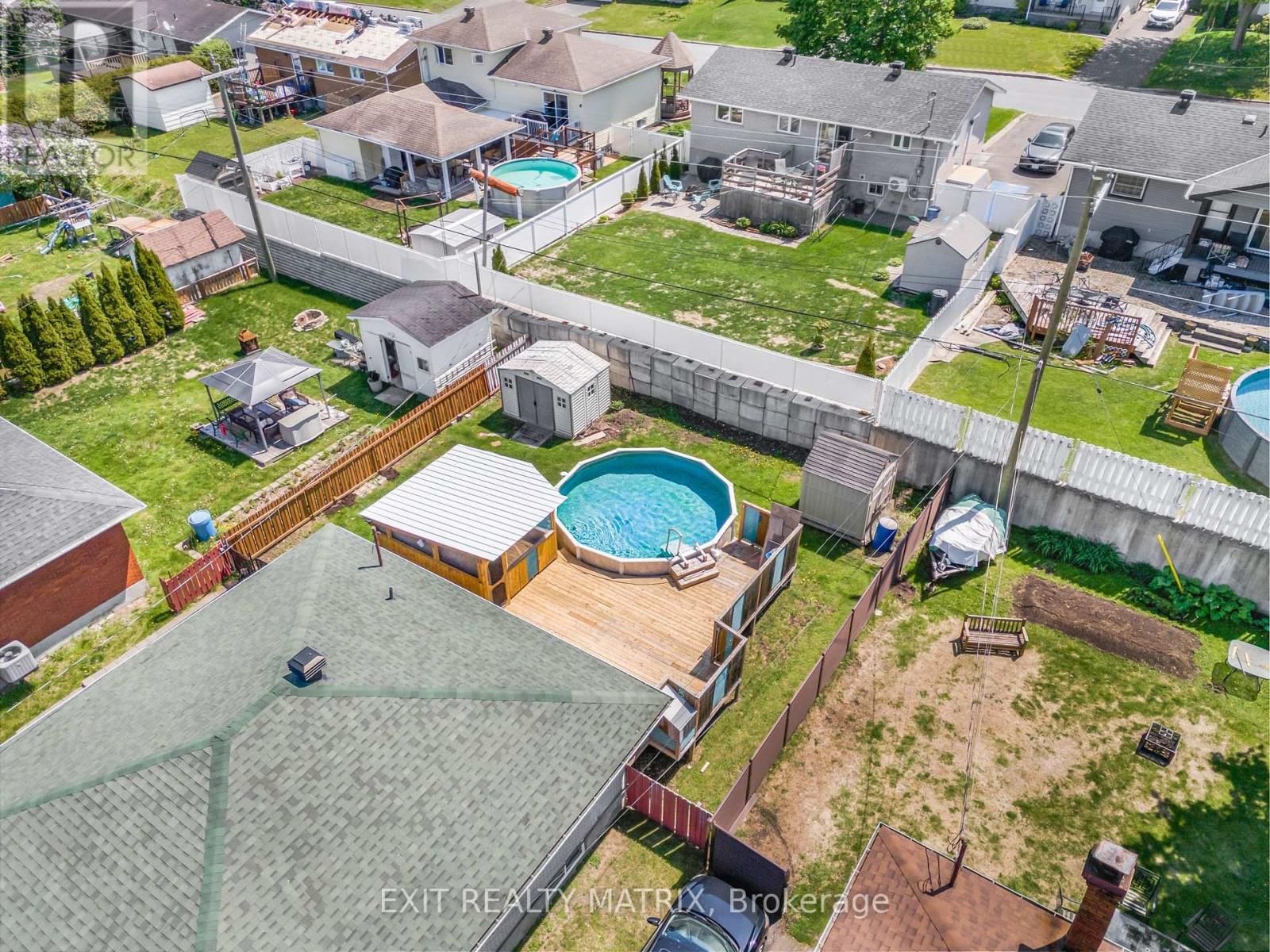 845 CARTIER BOULEVARD - Image 34