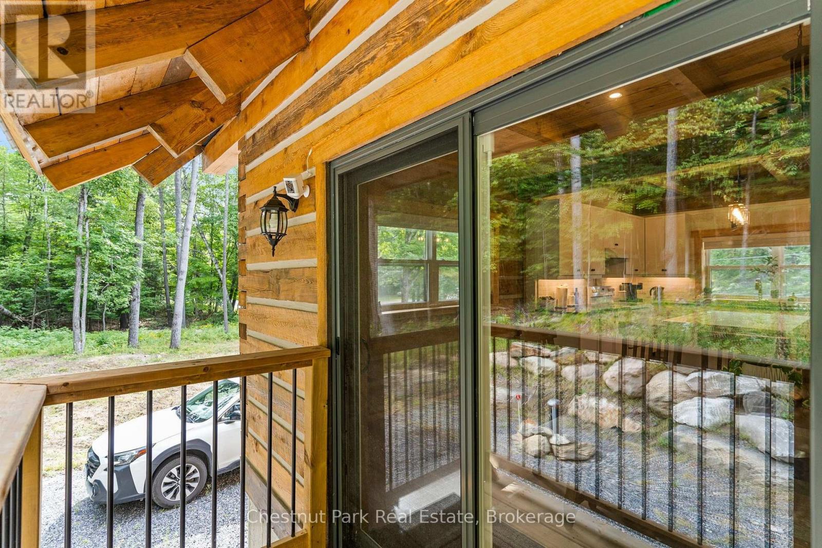 2517 NORTH SHORE ROAD - Image 35