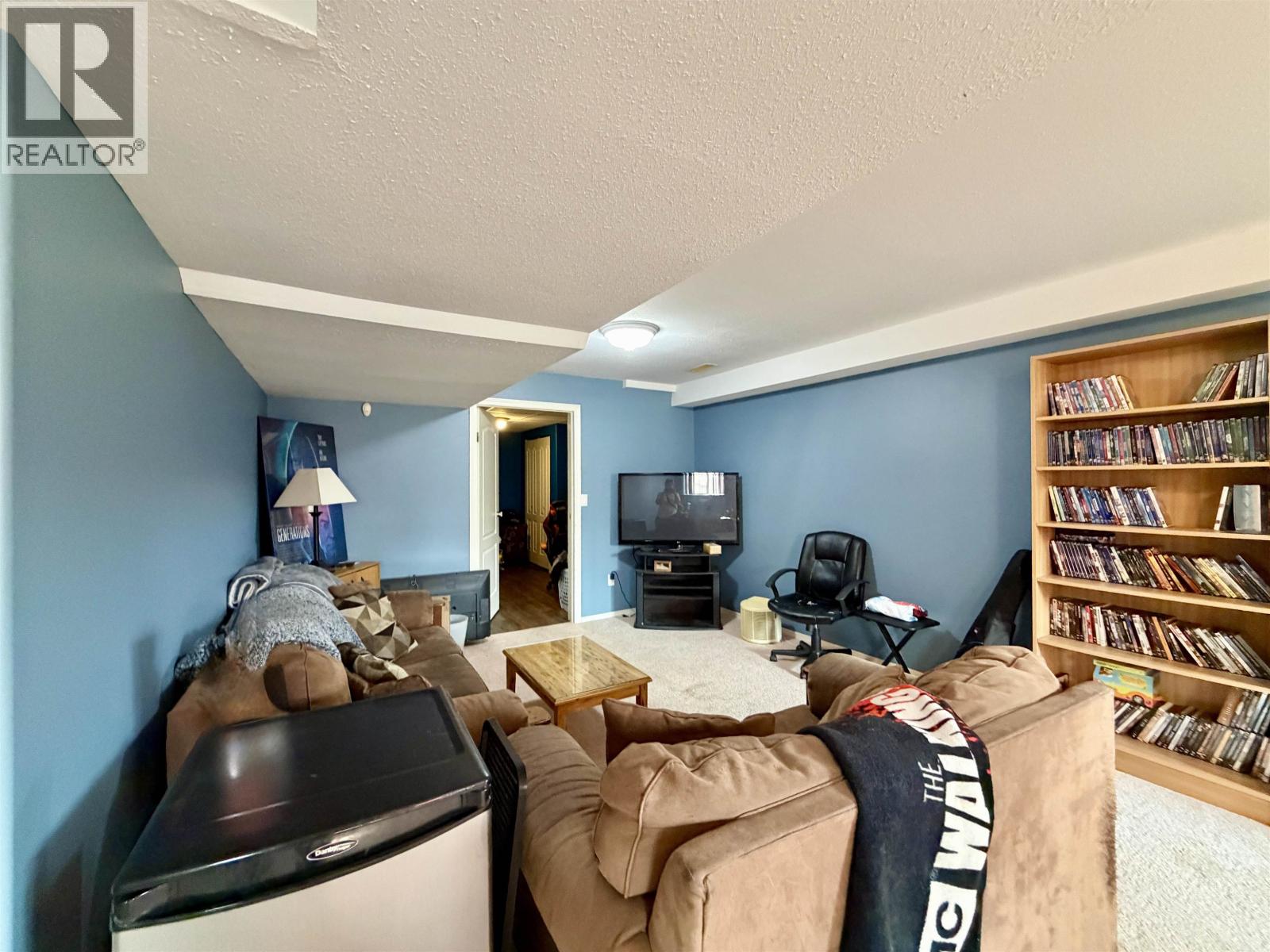 5581 LAKESIDE COURT - 27