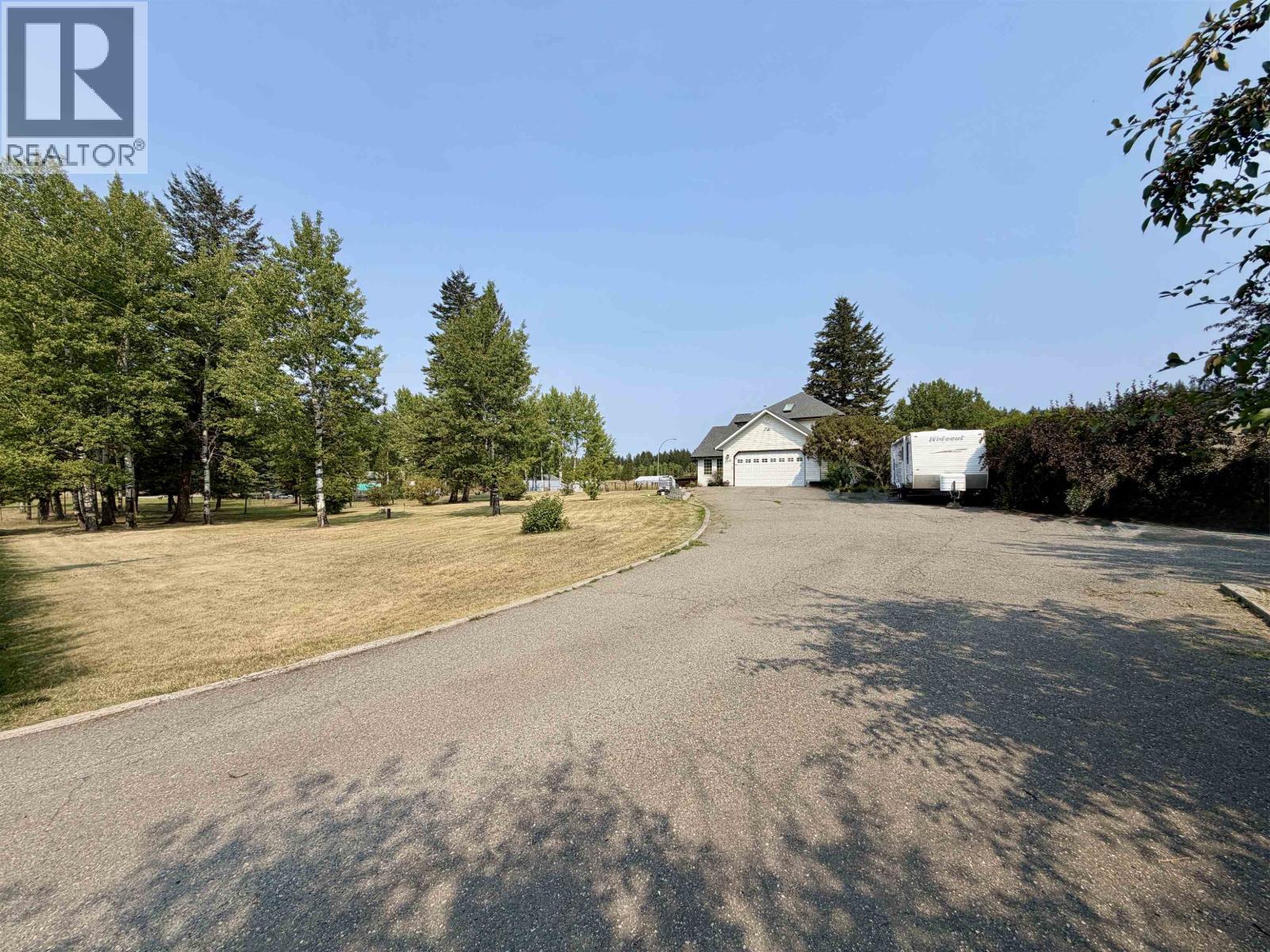 5581 LAKESIDE COURT - Image 29