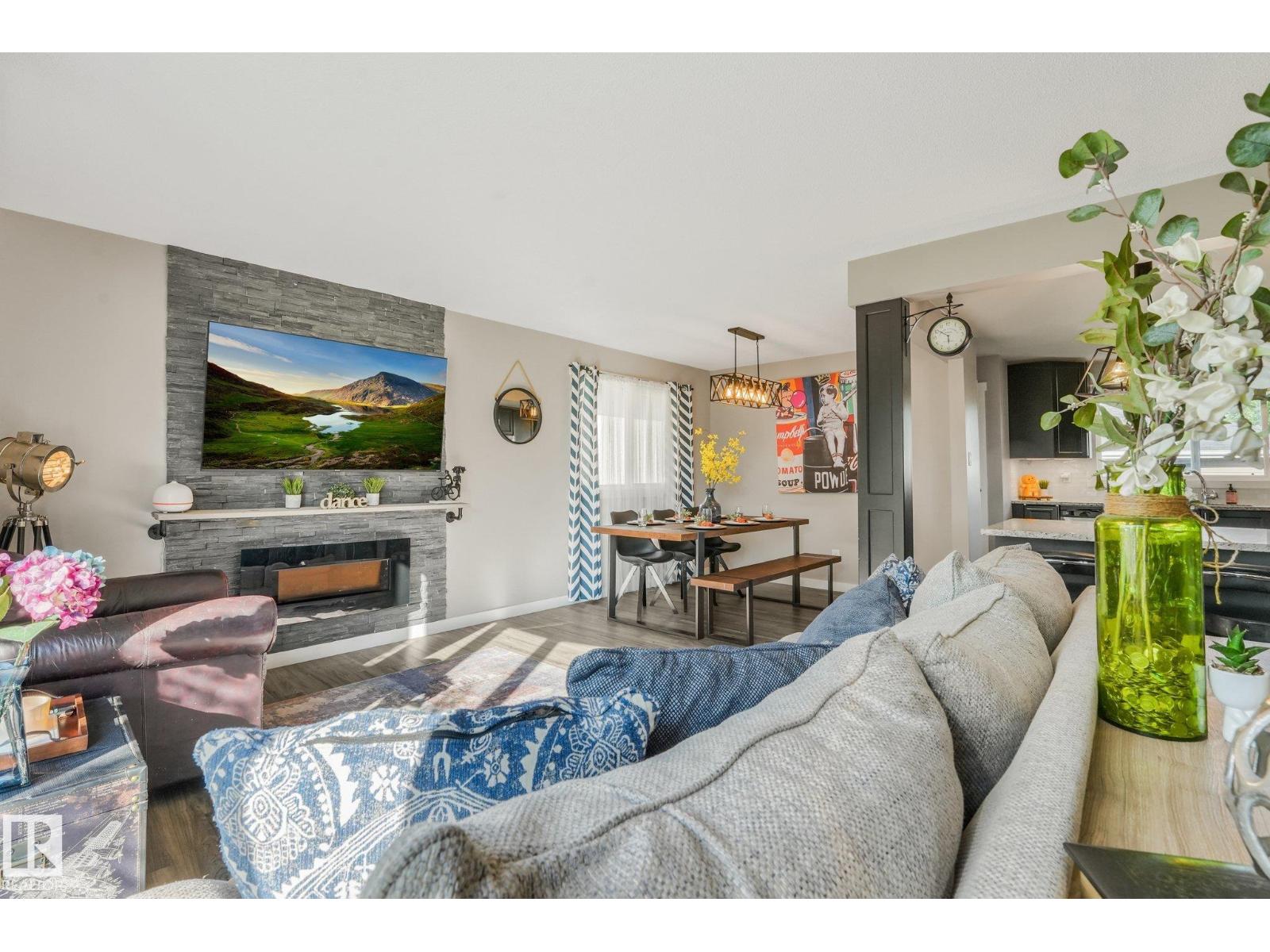 14115 70 ST NW - 8