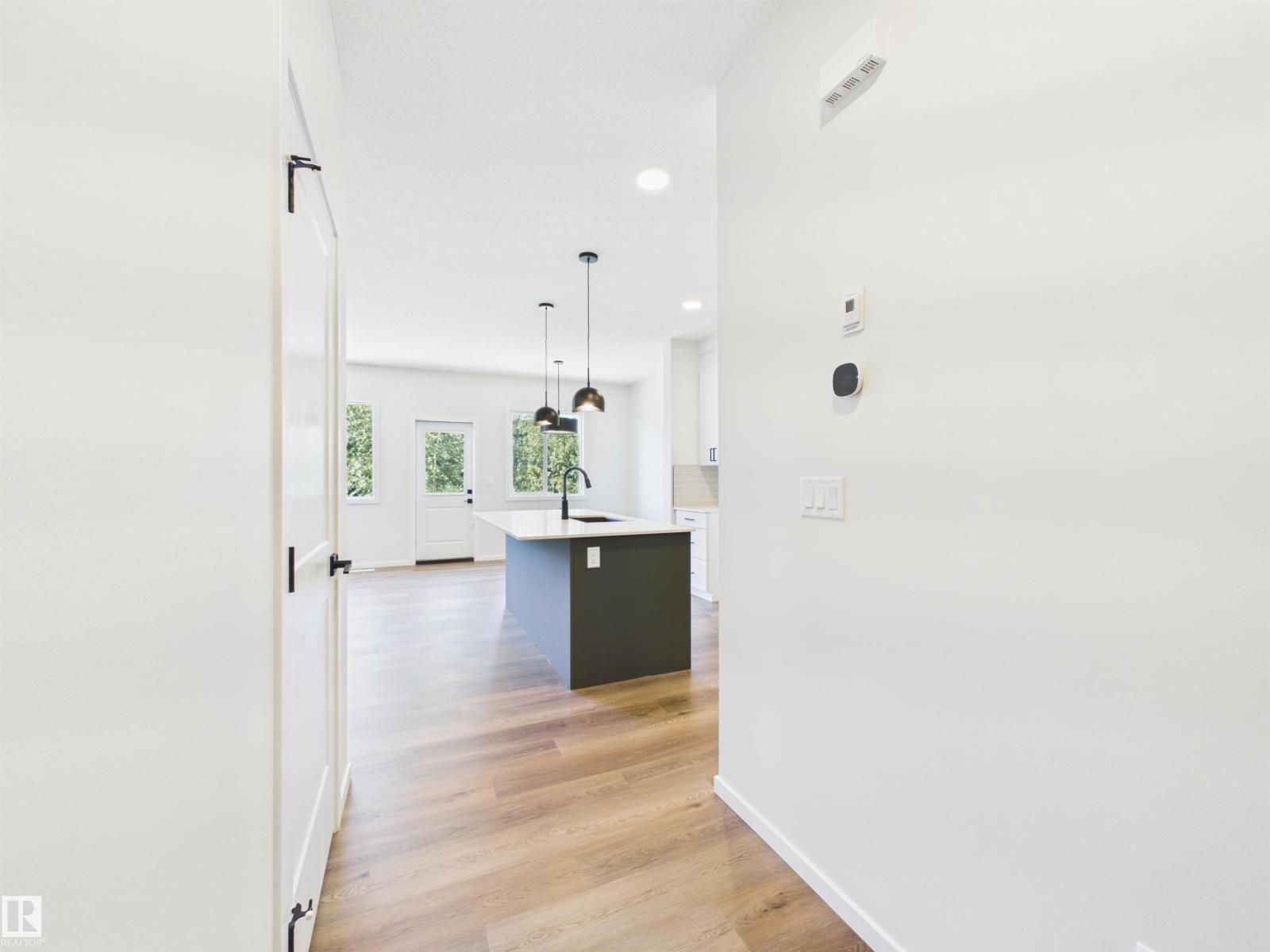 119 Hilton Cv photo 4 — MLS® E4498973
