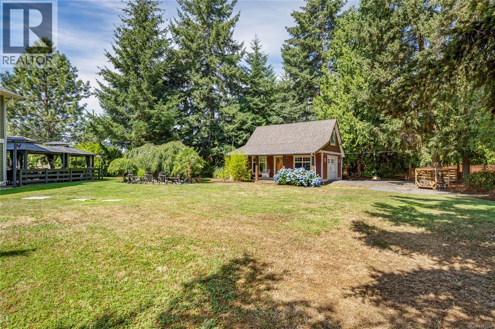 2071 Saras Way - 29