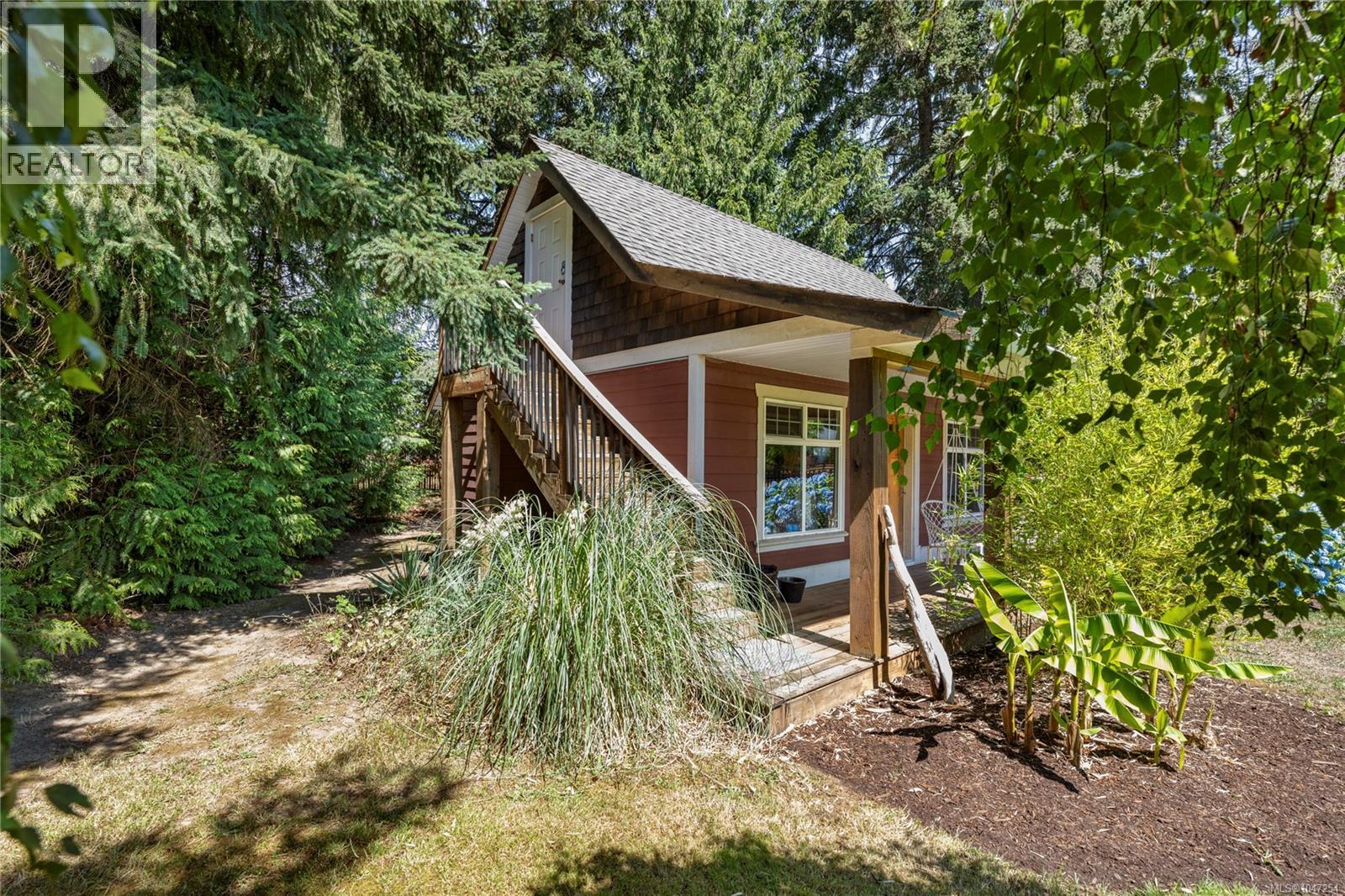 2071 Saras Way, Nanaimo
