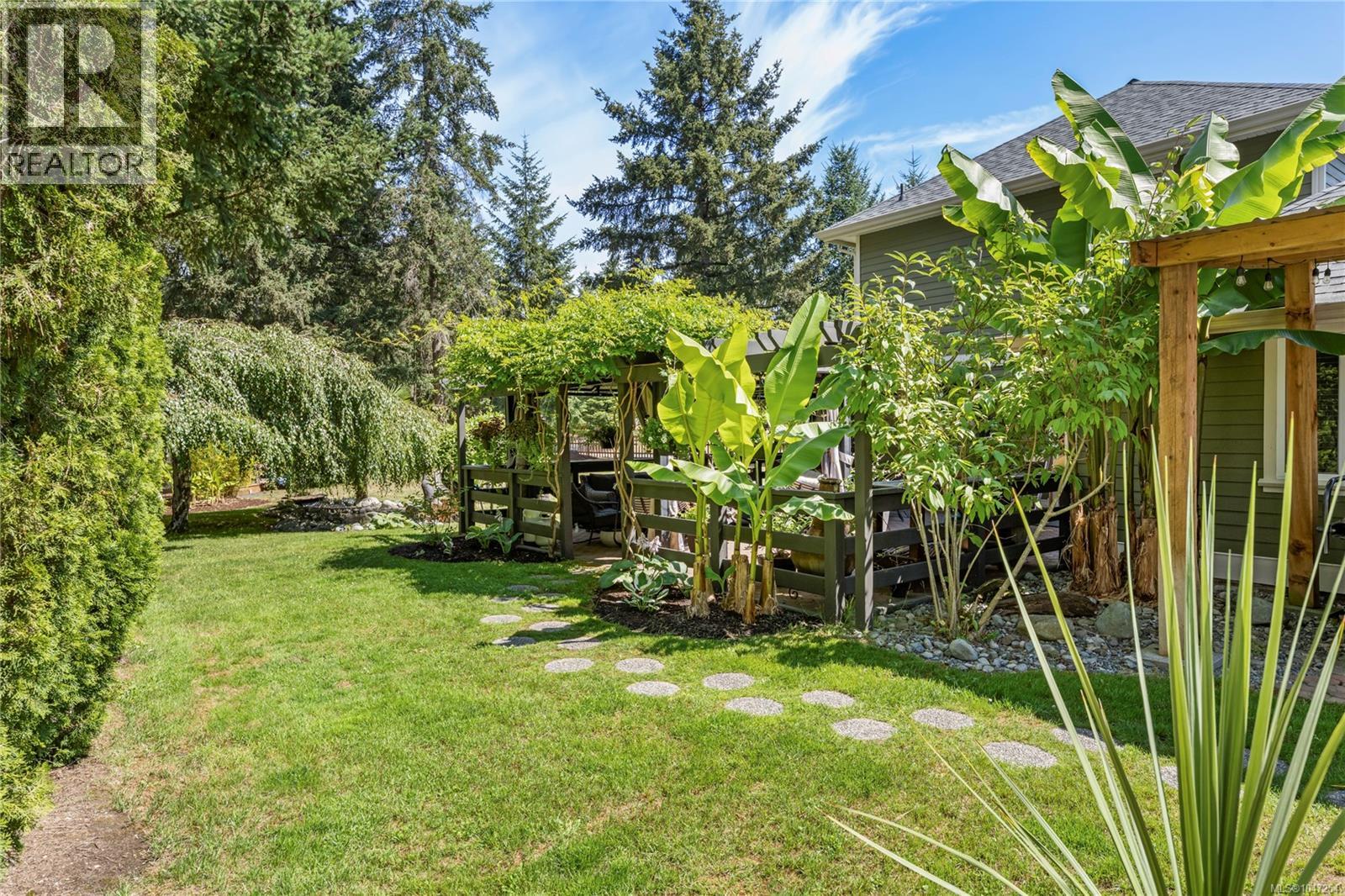 2071 Saras Way - 37