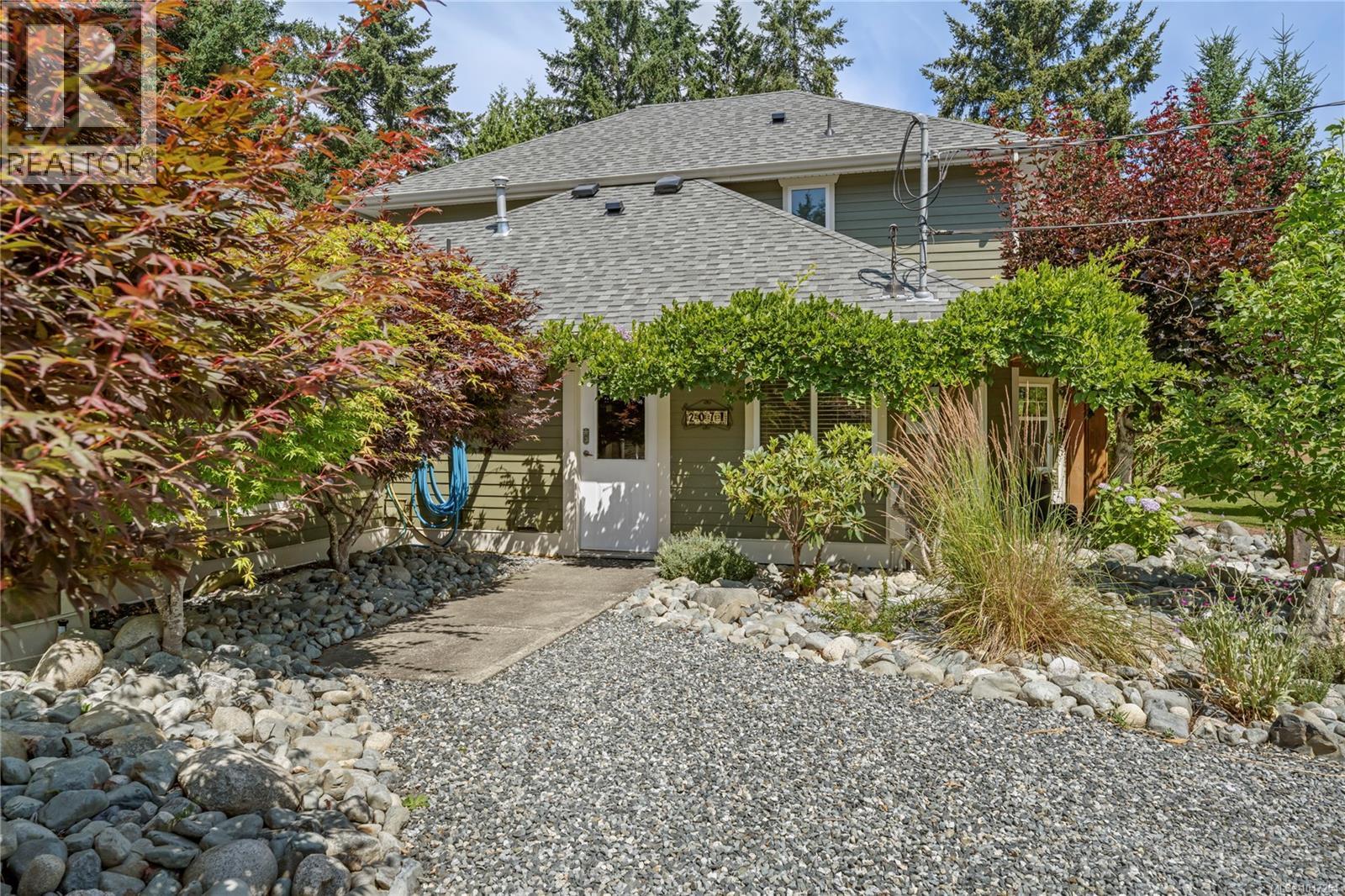 2071 Saras Way, Nanaimo