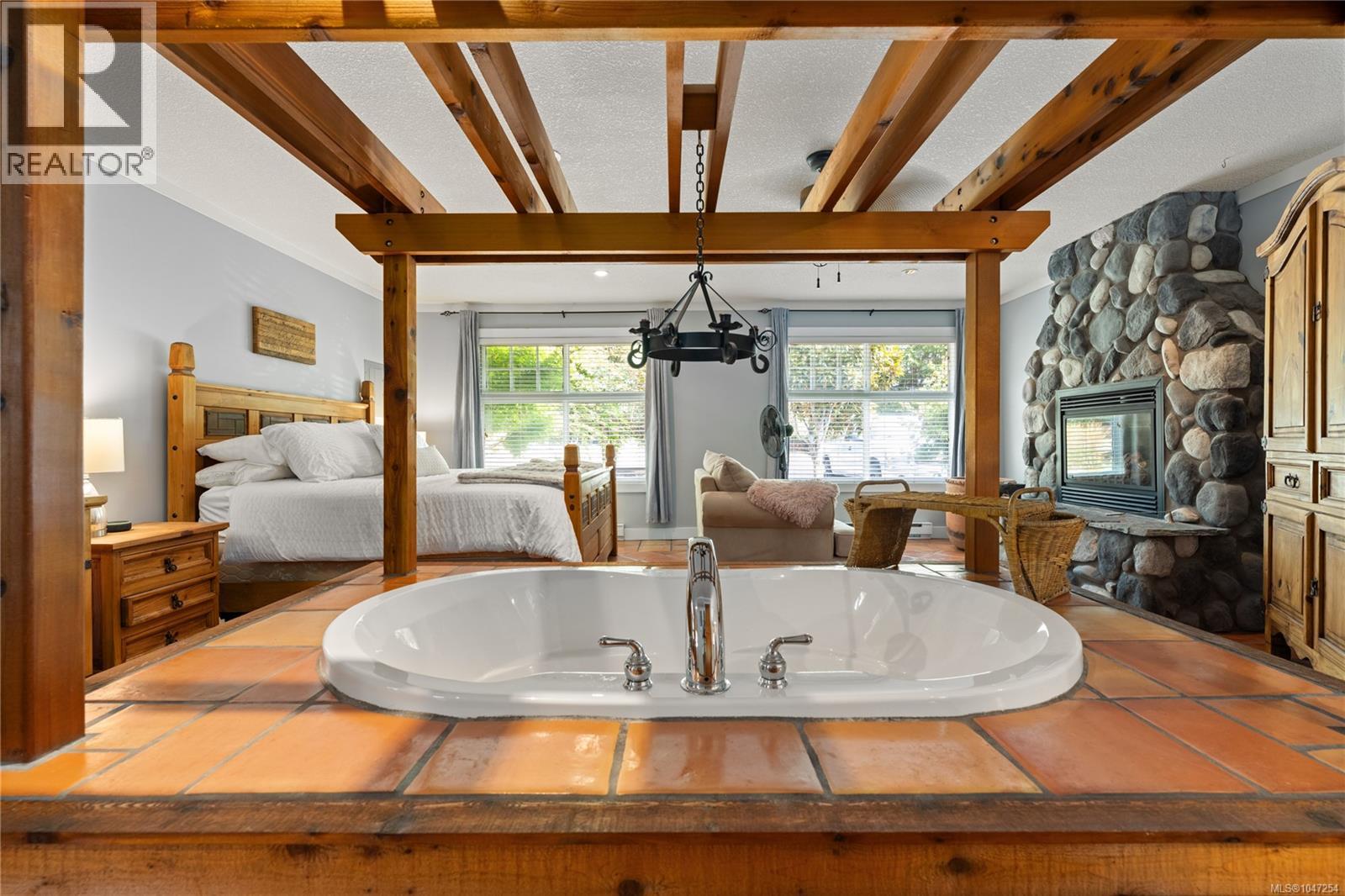 2071 Saras Way, Nanaimo