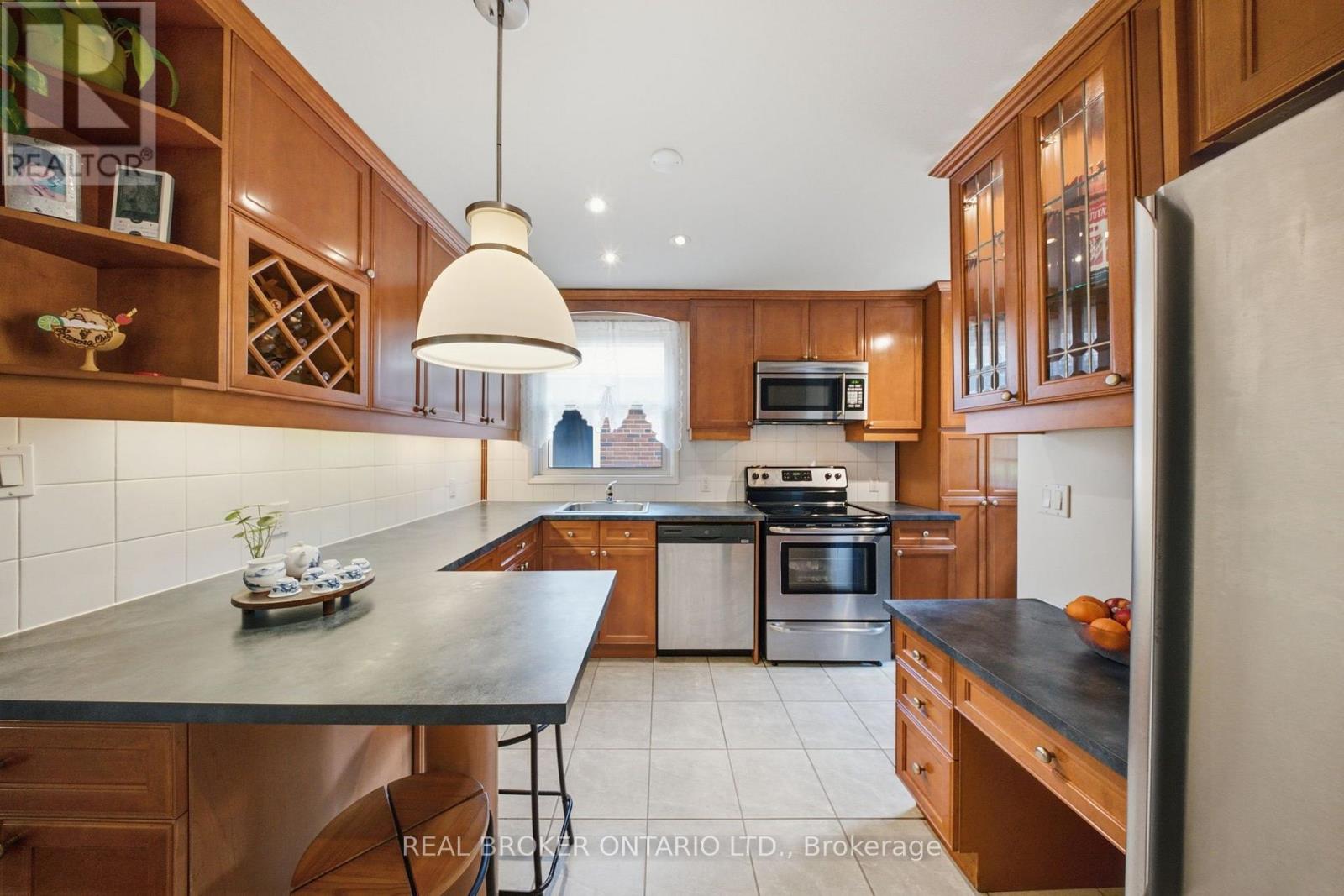 88 CAVEHILL CRESCENT - 9