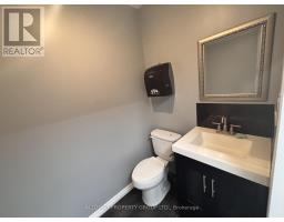 5 - 1260 Journey's End Circle, Newmarket, ON L3Y8Z7 Photo 7