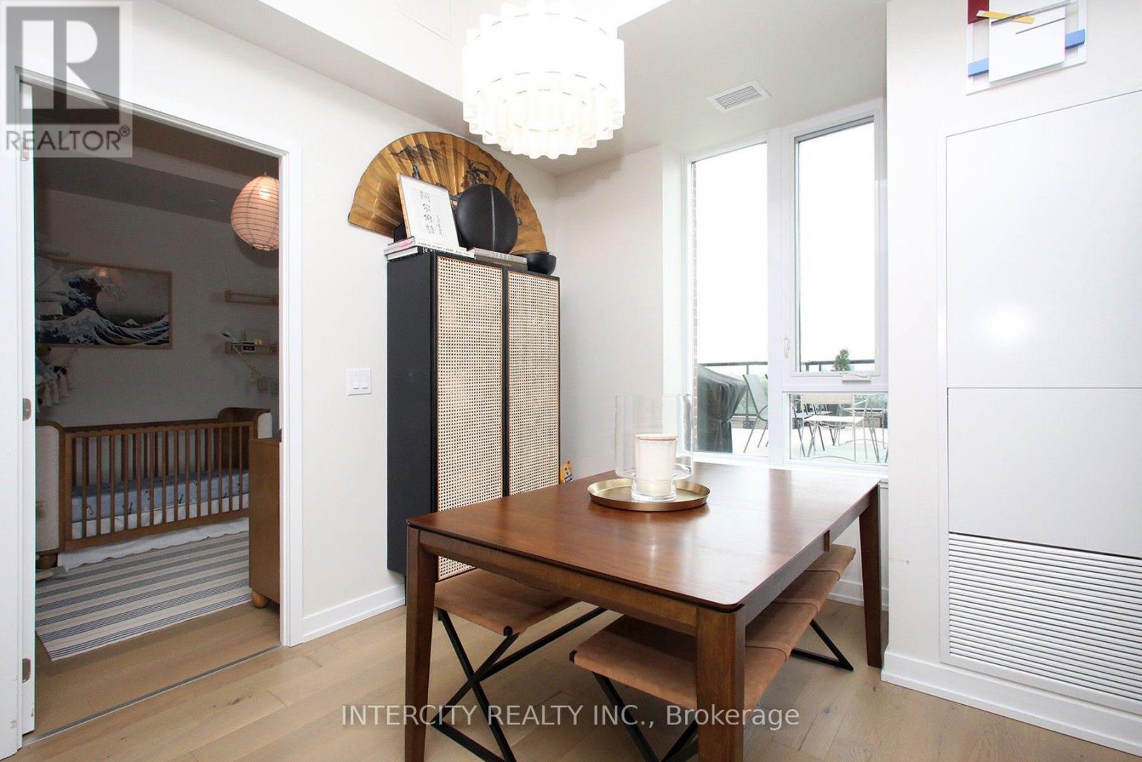 #1201 3100 KEELE STREET - 10
