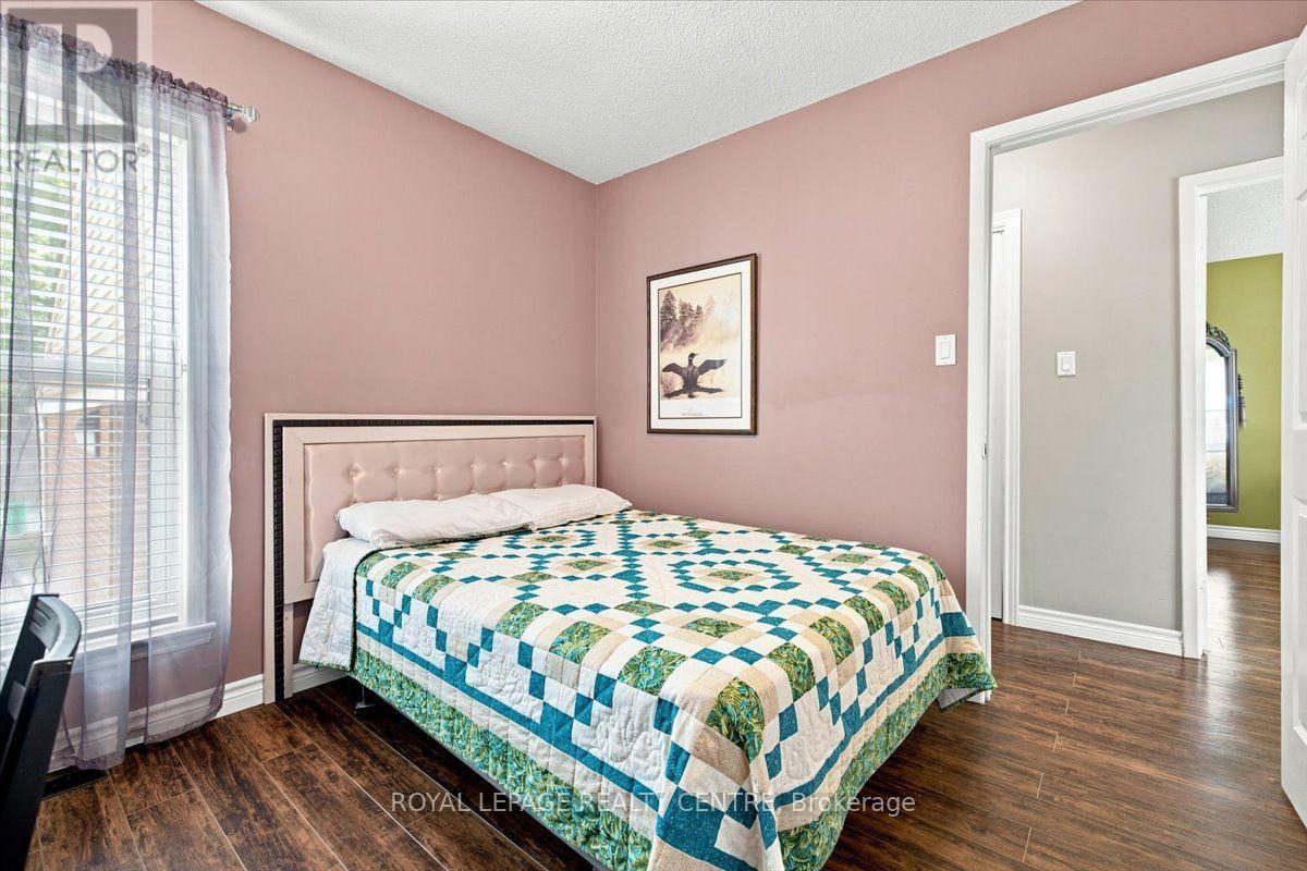 2564 MAINROYAL STREET - 25