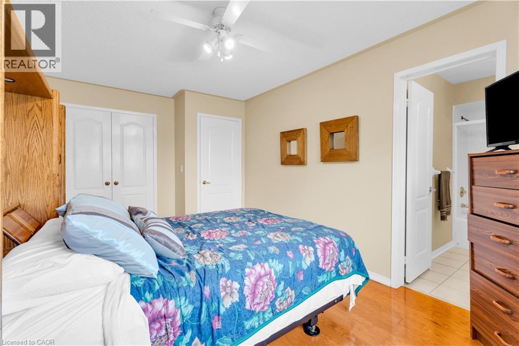 7404 DAVEMARK Court - 36