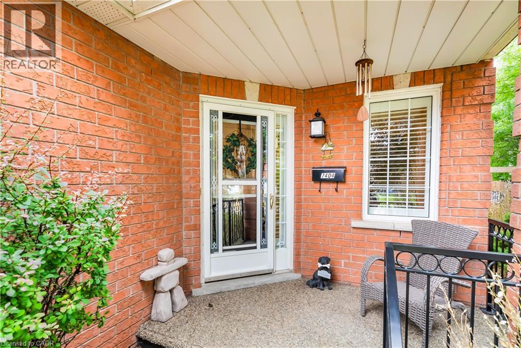 7404 DAVEMARK Court - Image 8