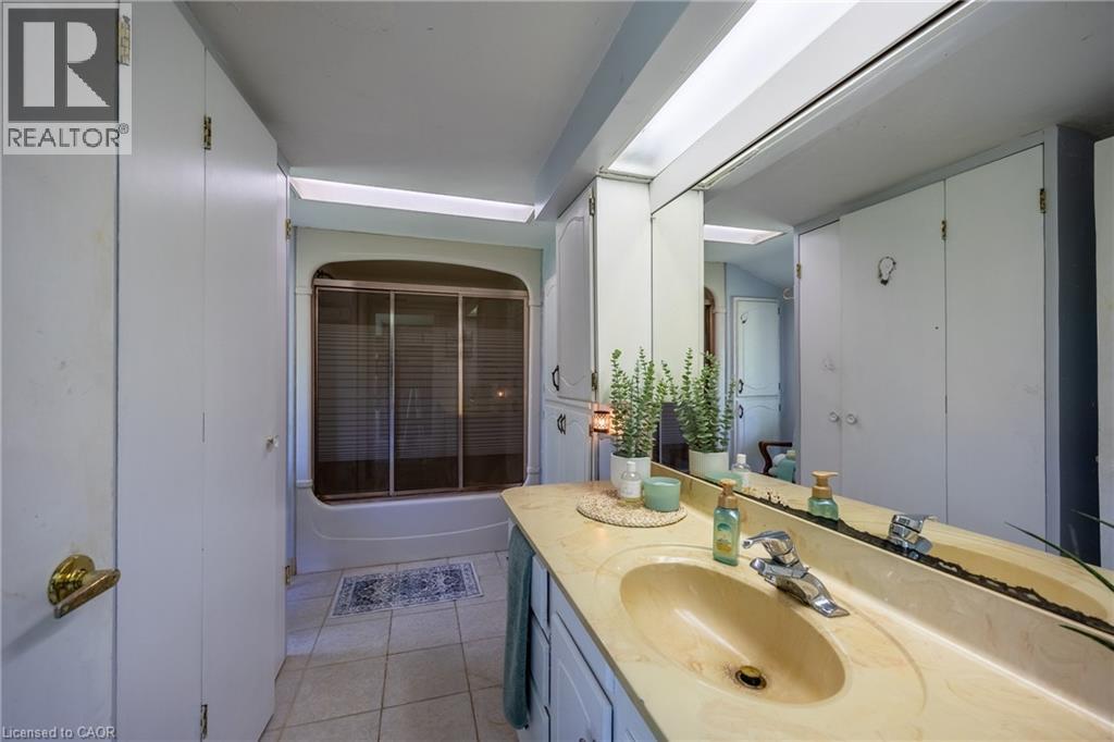 258 1ST CONCESSION Road - 11