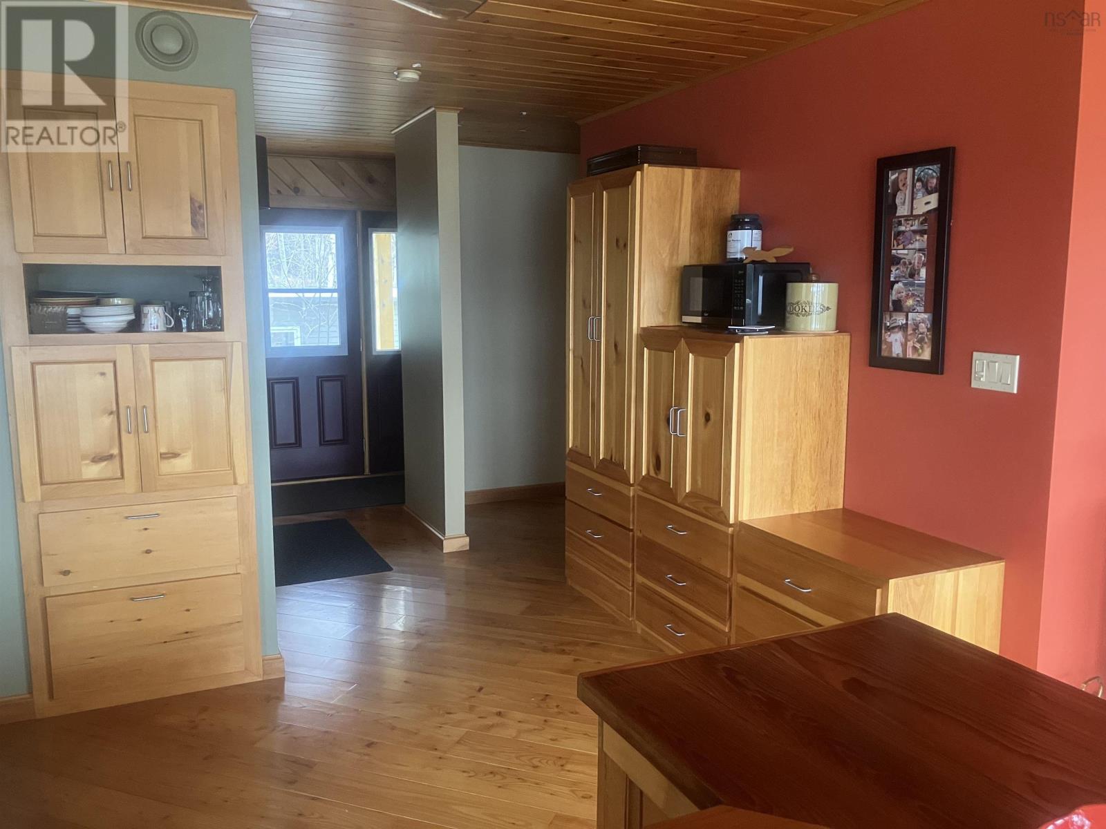 Property 22 of 39 of 692 Portage Road