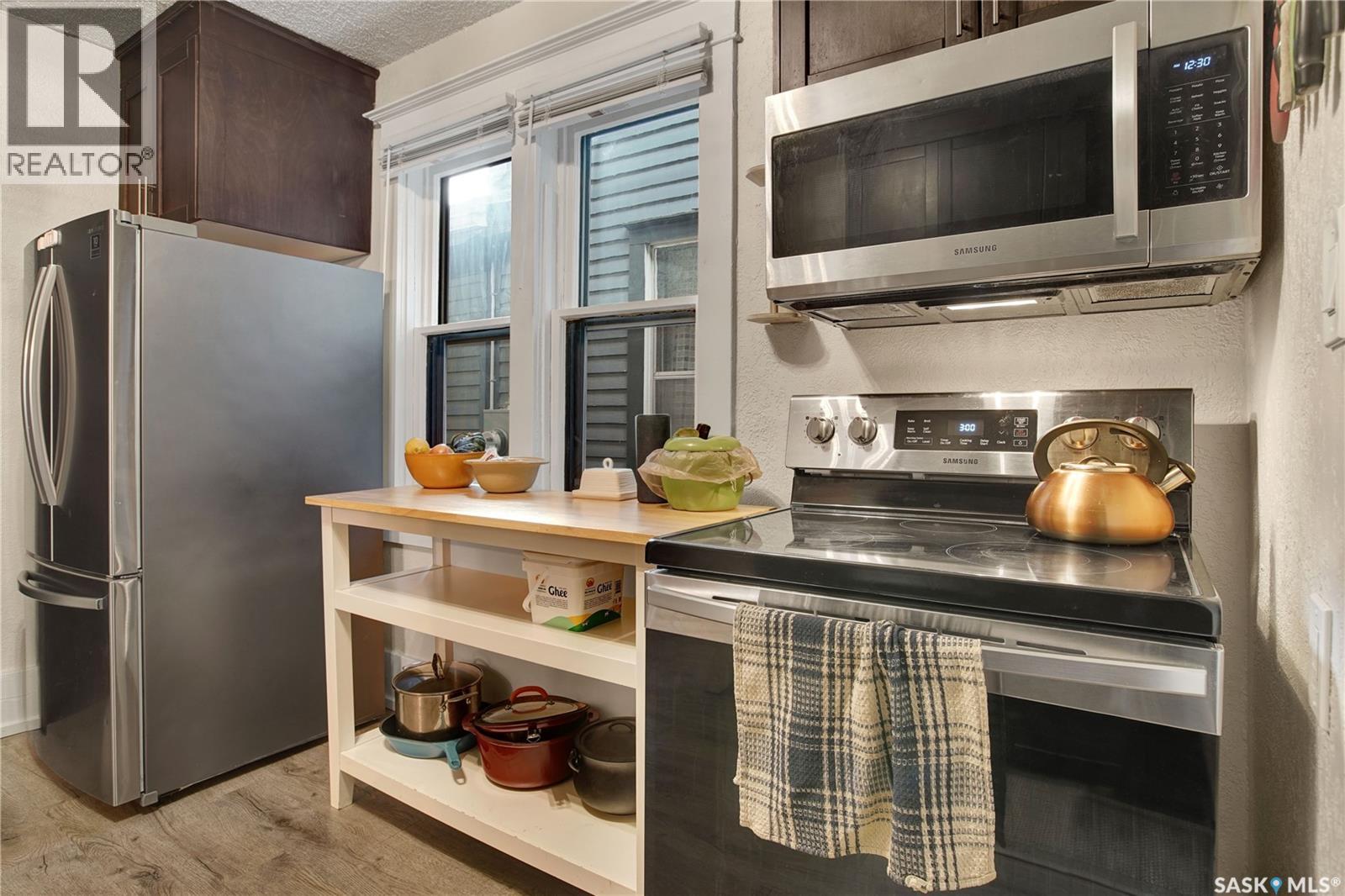 313 29th STREET W - Image 13