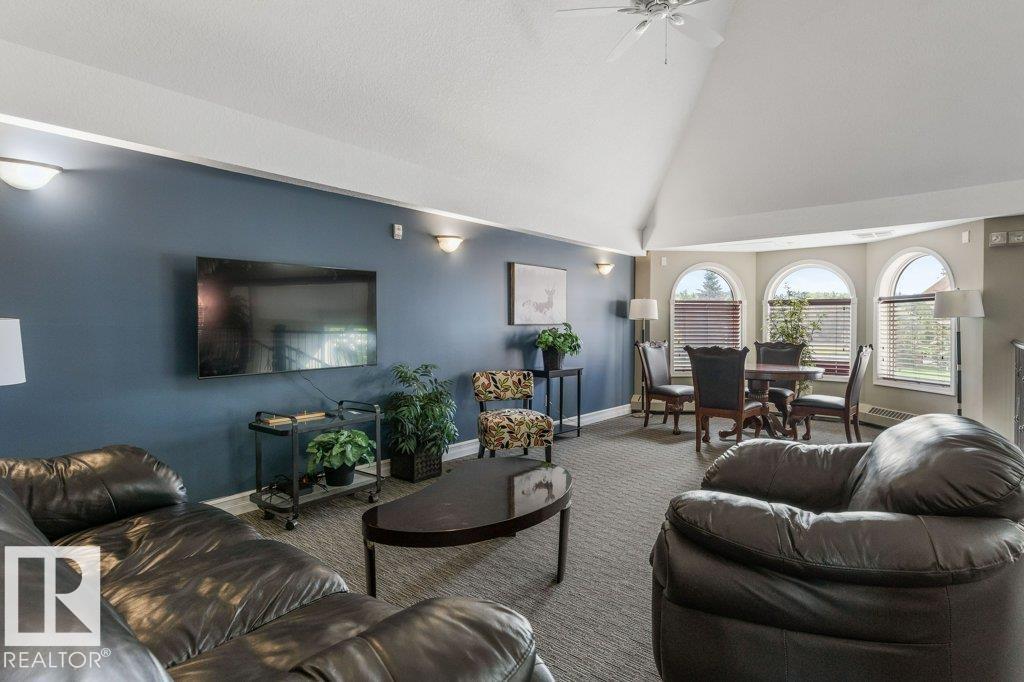 #220 9008 99 AV NW - 33