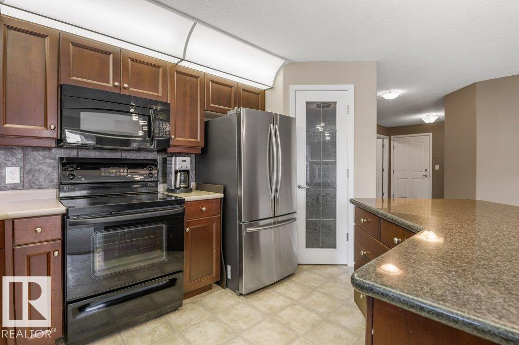 #220 9008 99 AV NW - 13