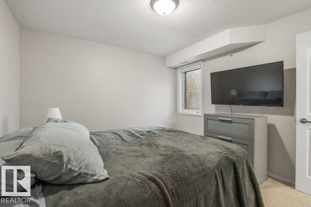 #220 9008 99 AV NW - 20