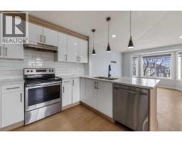 4pc Bathroom - 102 Martin Crossing Grove Ne, Calgary, AB T3J3M5 Photo 12