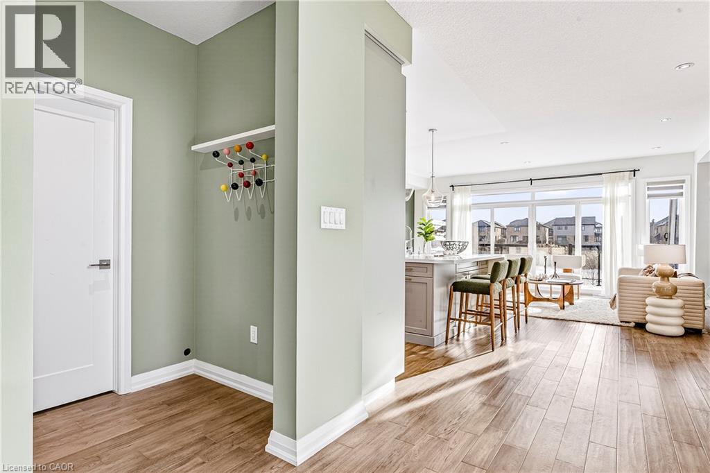 #1 35 MIDHURST Heights - 11