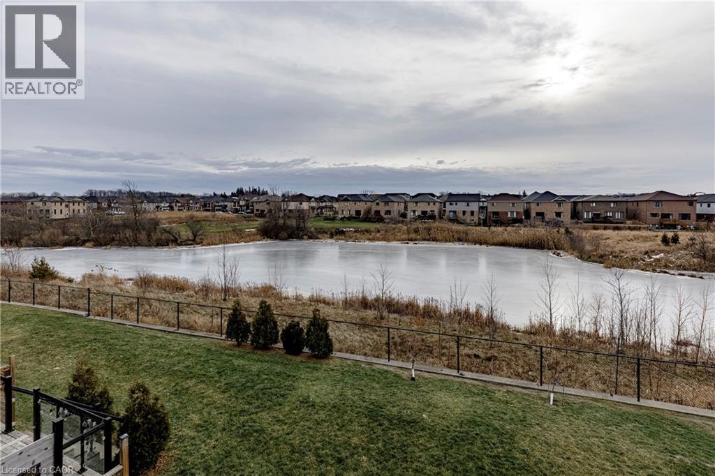 #1 35 MIDHURST Heights - 39