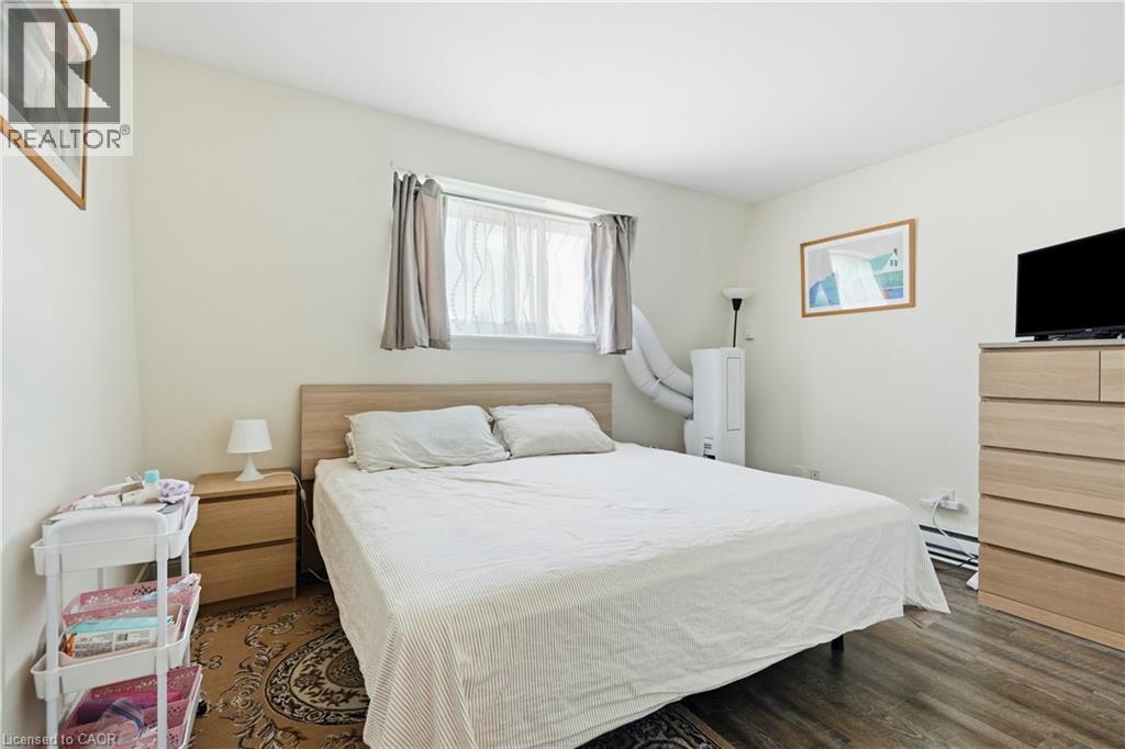 8646 Willoughby Drive — photo 12