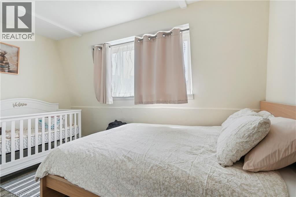 8646 Willoughby Drive — photo 15
