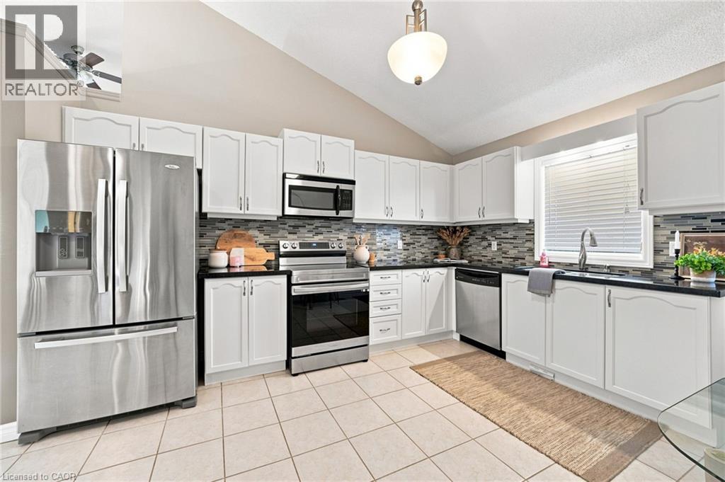 546 JERSEYVILLE Road W - Image 15