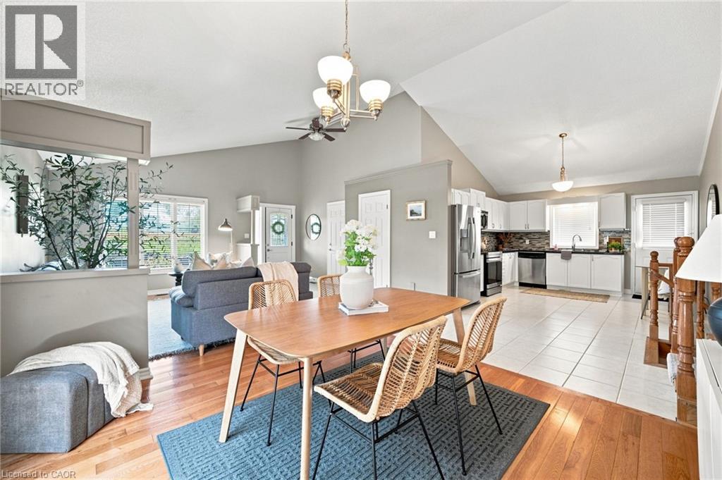 546 JERSEYVILLE Road W - Image 12