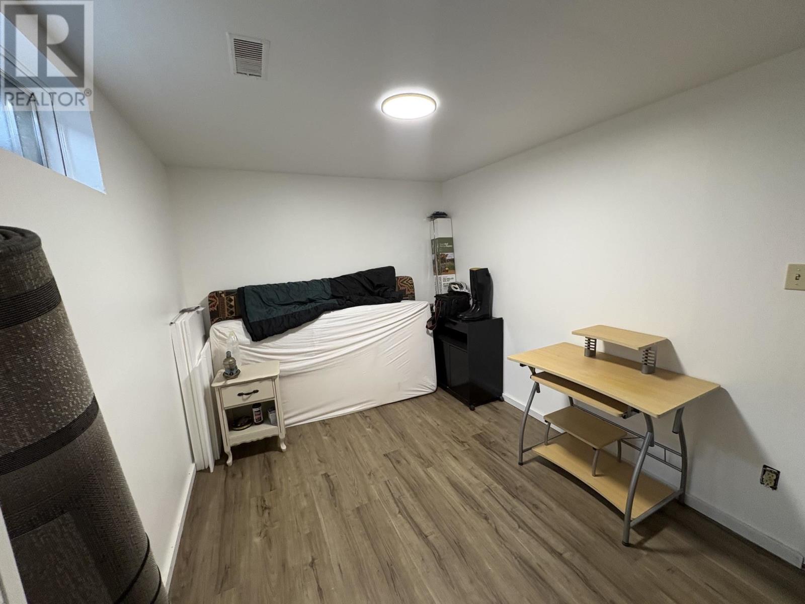 14 Albert ST - 27