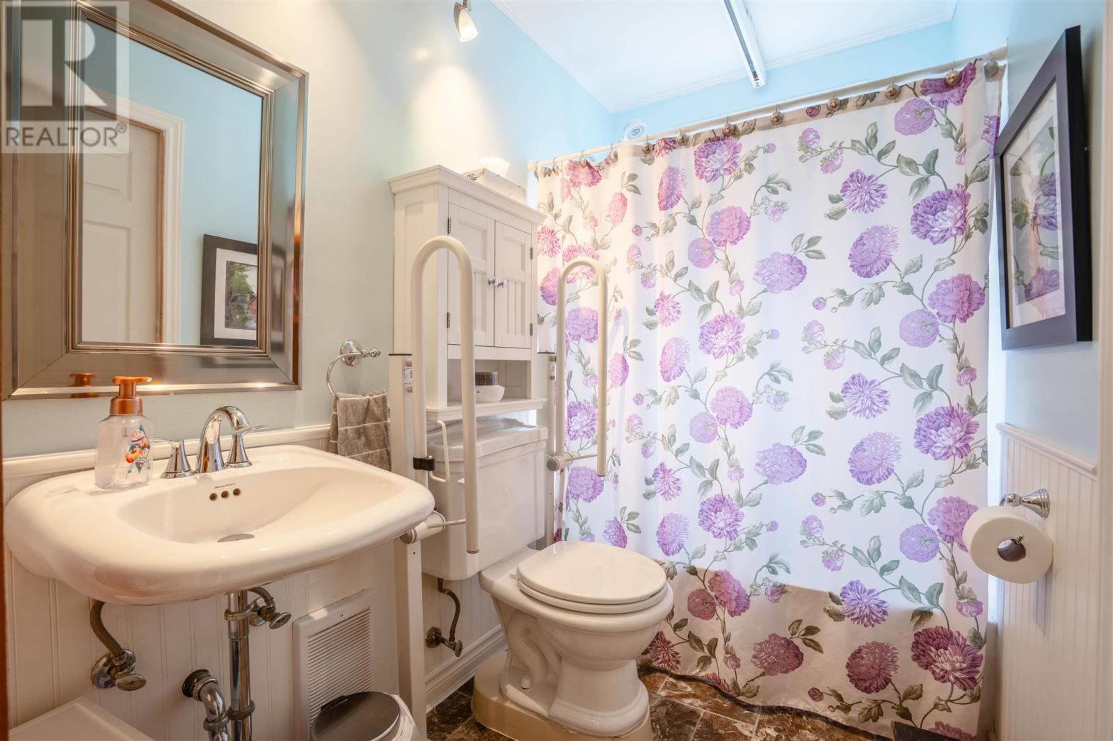 16 Retta ST - Image 13