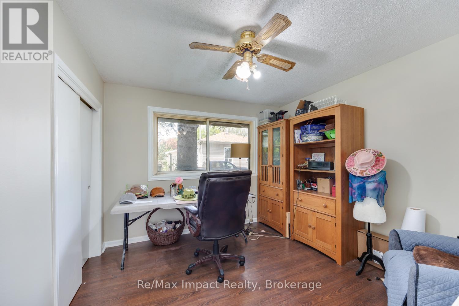 44 BROWN STREET - 12